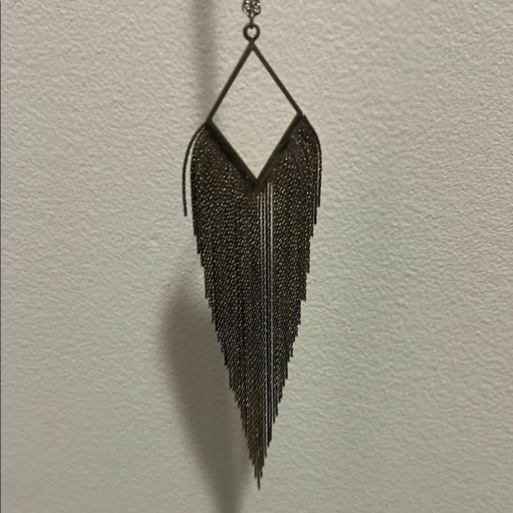 Silver Fringe Dangle necklace